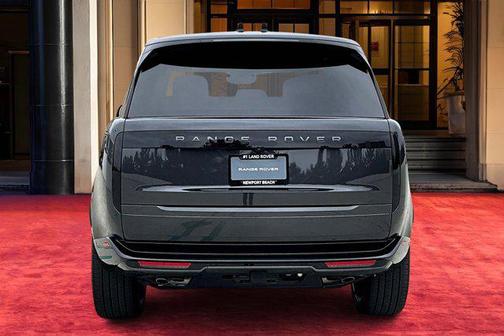 2025 Land Rover Range Rover P530 SE