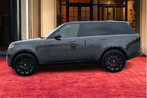 2025 Land Rover Range Rover P530 SE