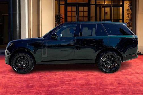 2025 Land Rover Range Rover P530 SE