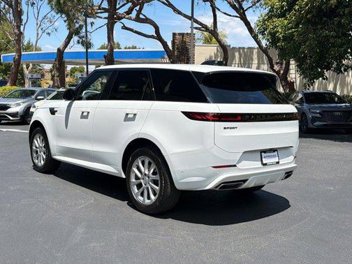 White 2025 Land Rover Range Rover Sport SE
