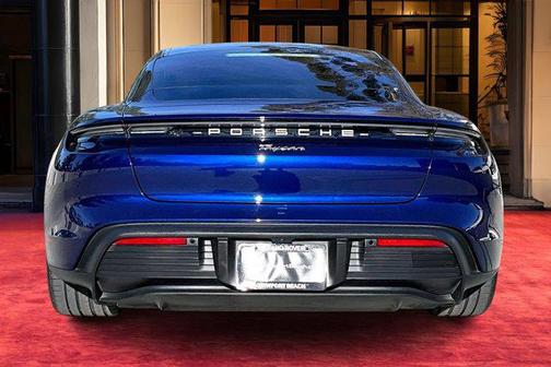 2022 Porsche Taycan RWD