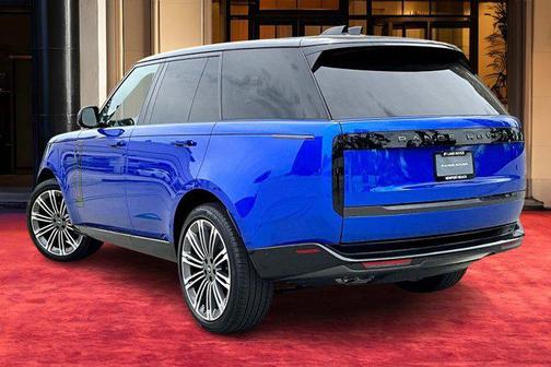 2025 Land Rover Range Rover P530 SE