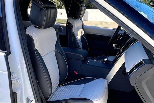 2023 Land Rover Discovery P360 HSE R-Dynamic