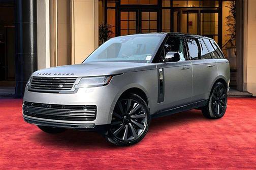 2026 Land Rover Range Rover P615 SV
