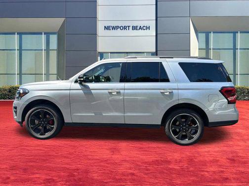 Iconic Silver Metallic 2022 Ford Expedition Limited