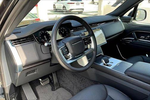 2025 Land Rover Range Rover P530 SE 7 Seat