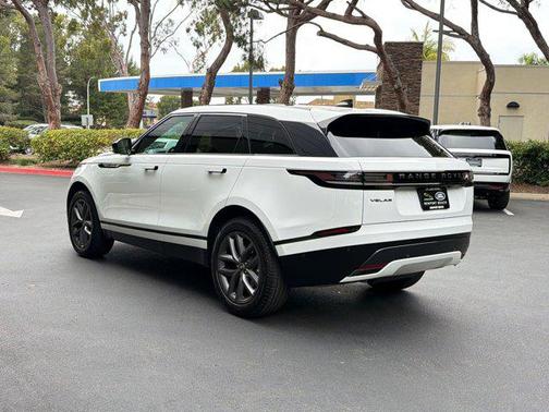 2026 Land Rover Range Rover Velar P250 SE R-Dynamic