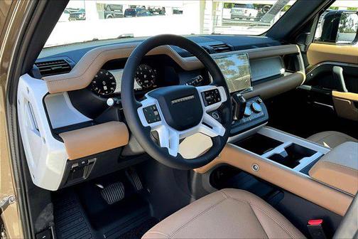 2025 Land Rover Defender 110 P300