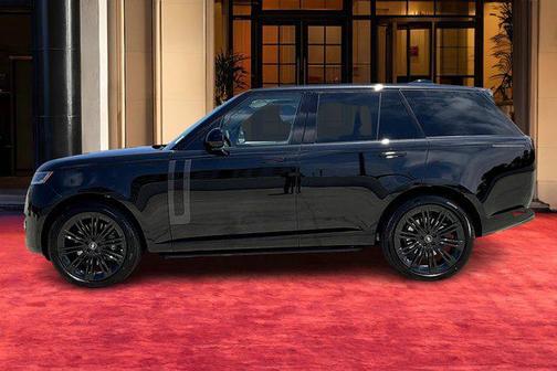 2025 Land Rover Range Rover P530 SE