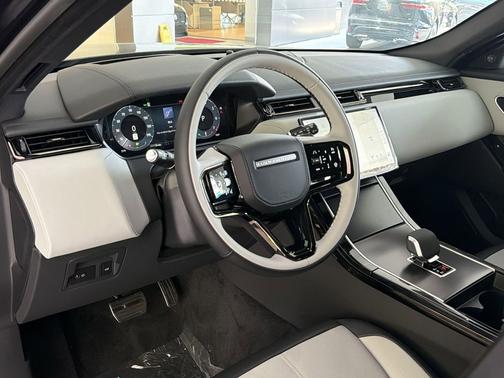 Santorini Black 2026 Land Rover Range Rover Velar P250 SE R-Dynamic
