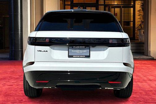 2026 Land Rover Range Rover Velar P250 SE R-Dynamic