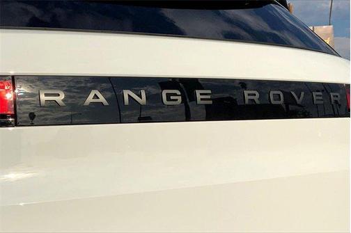 2025 Land Rover Range Rover Sport SE