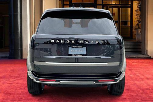 2025 Land Rover Range Rover P400 SE