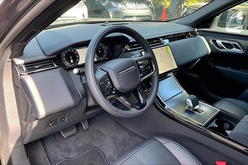 2026 Land Rover Range Rover Velar P400 Dynamic SE