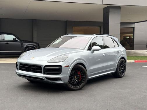 Quartzite Grey Metallic 2021 Porsche Cayenne GTS