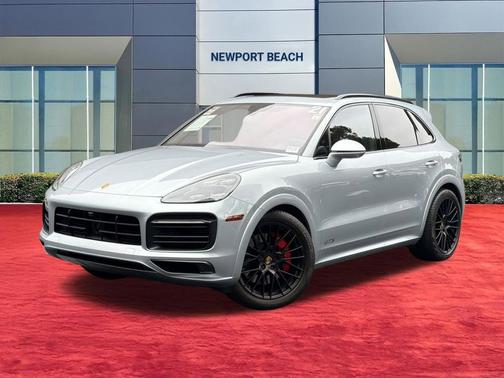 Quartzite Grey Metallic 2021 Porsche Cayenne GTS