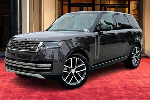 2025 Land Rover Range Rover P550e SE