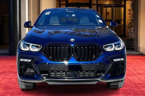 2021 BMW X6 M50i