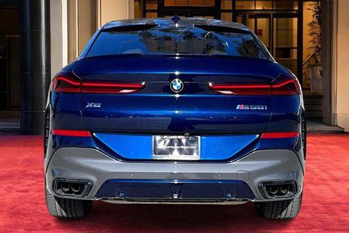 2021 BMW X6 M50i