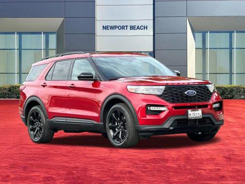 Rapid Red Metallic Tinted Clearcoat 2023 Ford Explorer ST-Line