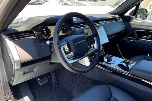 2025 Land Rover Range Rover P400 SE