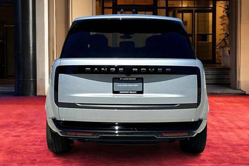 2025 Land Rover Range Rover P400 SE
