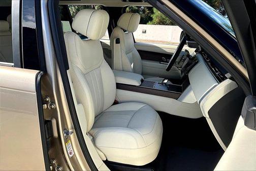 2025 Land Rover Range Rover P530 SE