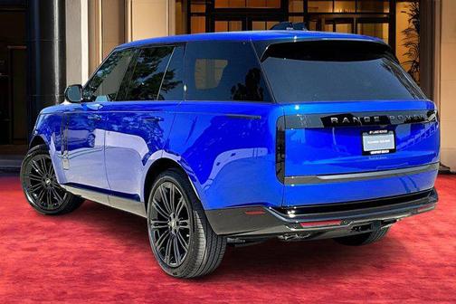 2025 Land Rover Range Rover P530 SE