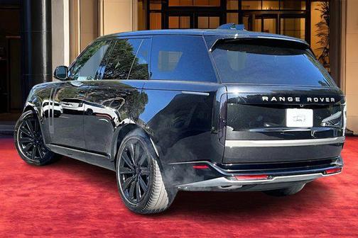 2026 Land Rover Range Rover P400 SE