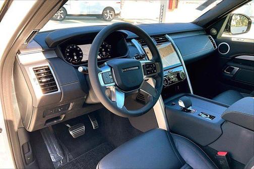 2026 Land Rover Discovery Gemini Edition