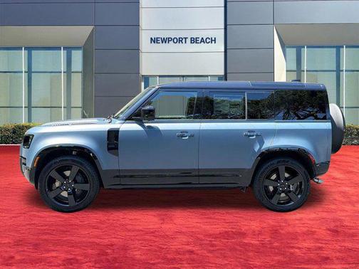 Tasman Blue Metallic 2026 Land Rover Defender P500 X-Dynamic SE