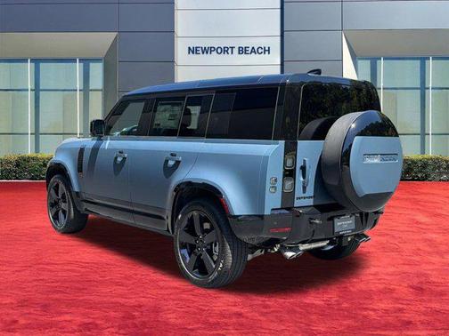 Tasman Blue Metallic 2026 Land Rover Defender P500 X-Dynamic SE
