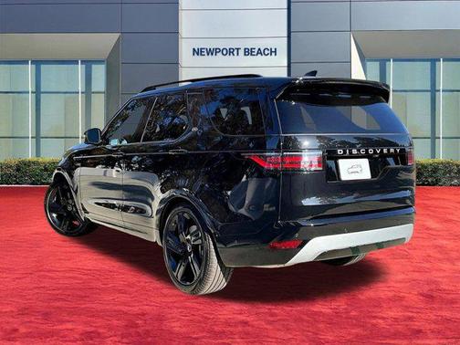 1ag/Black 2026 Land Rover Discovery Gemini Edition