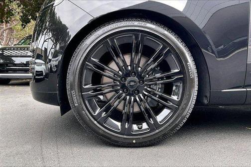 1ag/Black 2026 Land Rover Range Rover P530 SE