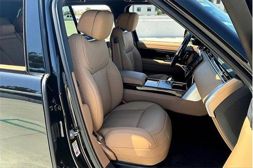 2025 Land Rover Range Rover P530 SE
