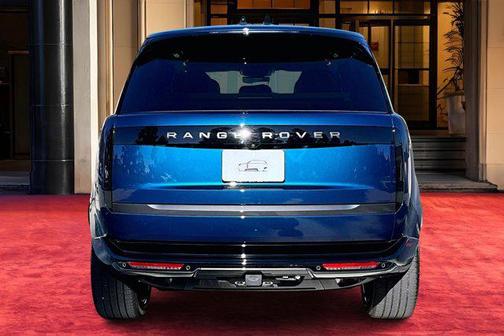 2025 Land Rover Range Rover P400 SE
