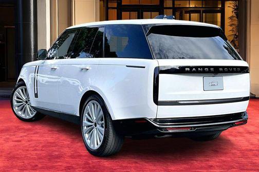 2026 Land Rover Range Rover P400 SE