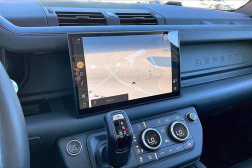 2025 Land Rover Defender 110 P400 S