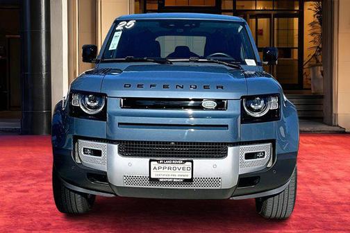 2025 Land Rover Defender 110 P400 S