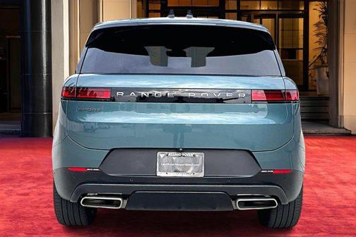 2024 Land Rover Range Rover Sport SE