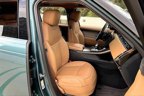 2024 Land Rover Range Rover Sport SE