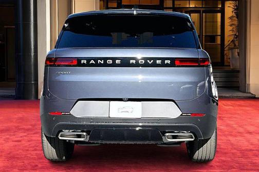 2026 Land Rover Range Rover Sport SE