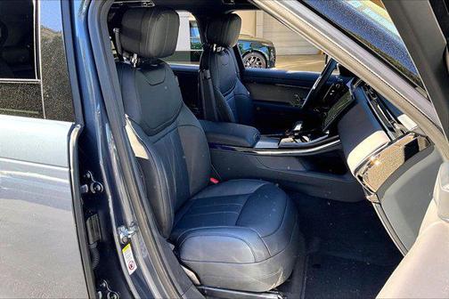 2026 Land Rover Range Rover Sport SE