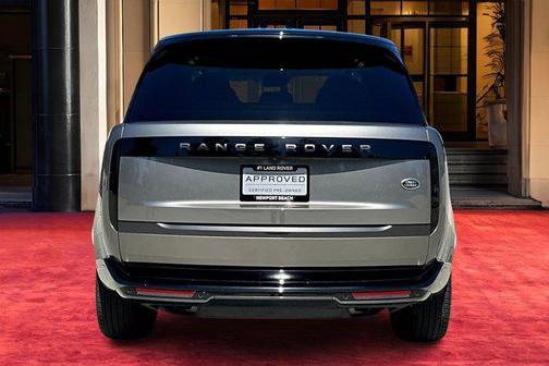 2023 Land Rover Range Rover P530 SE
