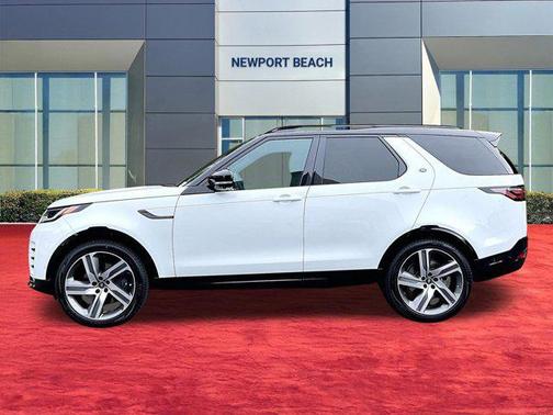 1aa/White 2026 Land Rover Discovery Gemini Edition