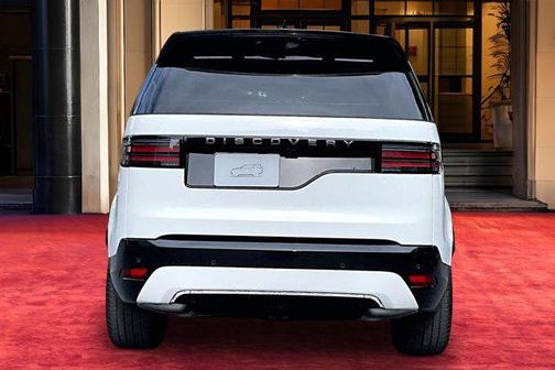 2026 Land Rover Discovery Dynamic SE