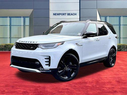 1aa/White 2026 Land Rover Discovery Dynamic SE