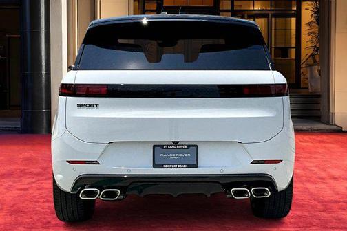 2025 Land Rover Range Rover Sport SE