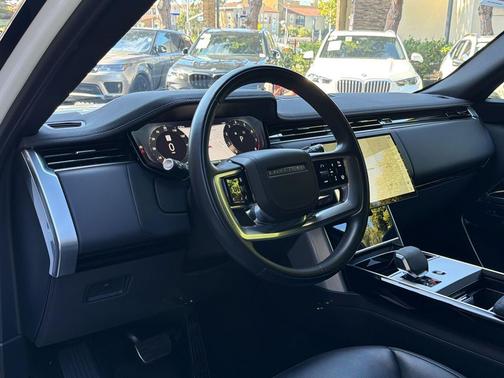 White 2024 Land Rover Range Rover P530 SE