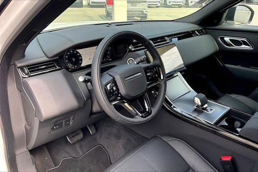 2026 Land Rover Range Rover Velar P250 SE R-Dynamic